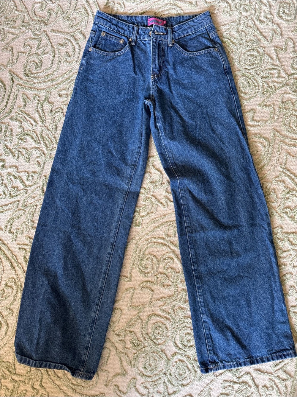 Edikted Wide-Leg Jeans in Dark Blue Denim